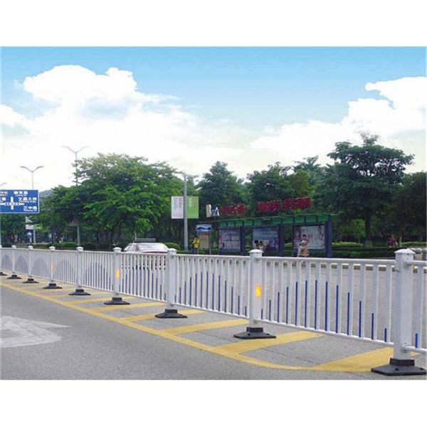 道路护栏3